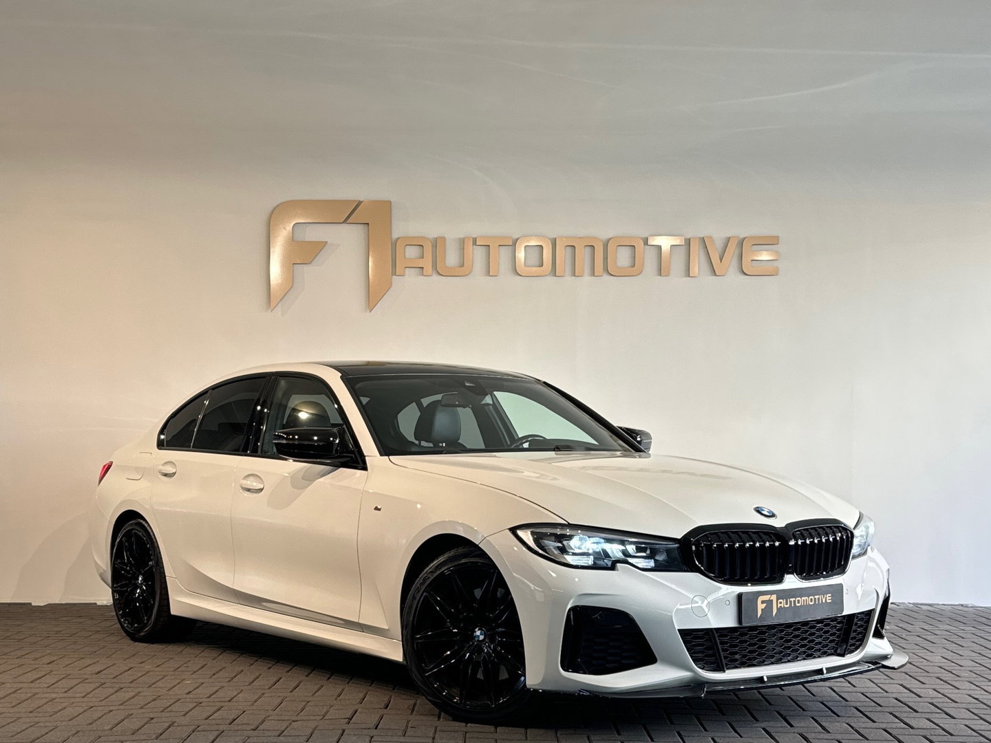 BMW 3-serie M340i xDrive High Executive Sfeer|Night|CarPlay