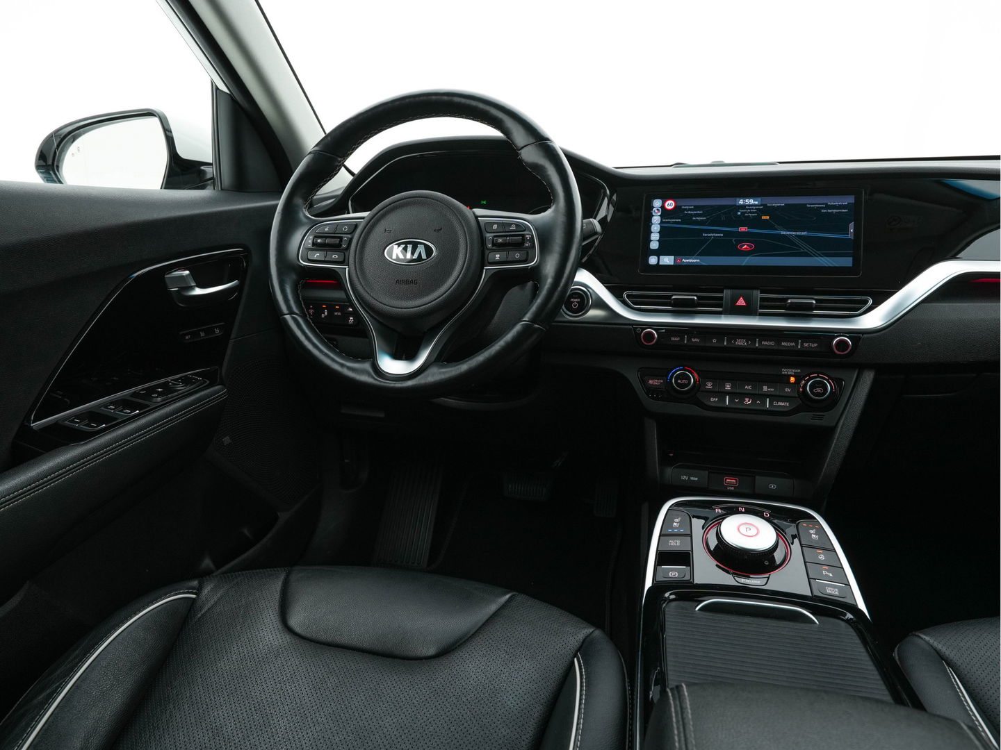 Kia e-Niro ExecutiveLine 64 kWh [ 3-Fase ] {SOH-100%} (INCL-BTW)  Aut.*HEATPUMP | LEATHER | FULL-LED | NAVI-FULLMAP | ADAPTIVE-CRUISE | CAMERA | MEMORY-PACK | LANE-ASSIST | KEYLESS | DIGI-COCKPIT | PRIVACYGLASS | SHIFTPADDLES | 17"ALU*