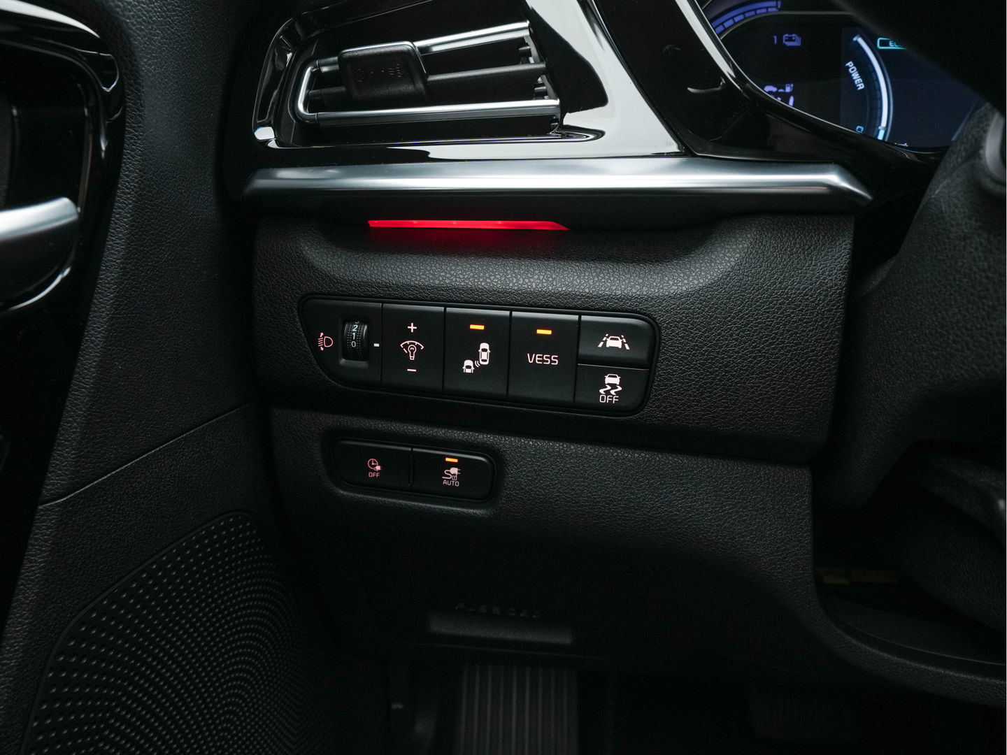 Kia e-Niro ExecutiveLine 64 kWh [ 3-Fase ] {SOH-100%} (INCL-BTW)  Aut.*HEATPUMP | LEATHER | FULL-LED | NAVI-FULLMAP | ADAPTIVE-CRUISE | CAMERA | MEMORY-PACK | LANE-ASSIST | KEYLESS | DIGI-COCKPIT | PRIVACYGLASS | SHIFTPADDLES | 17"ALU*