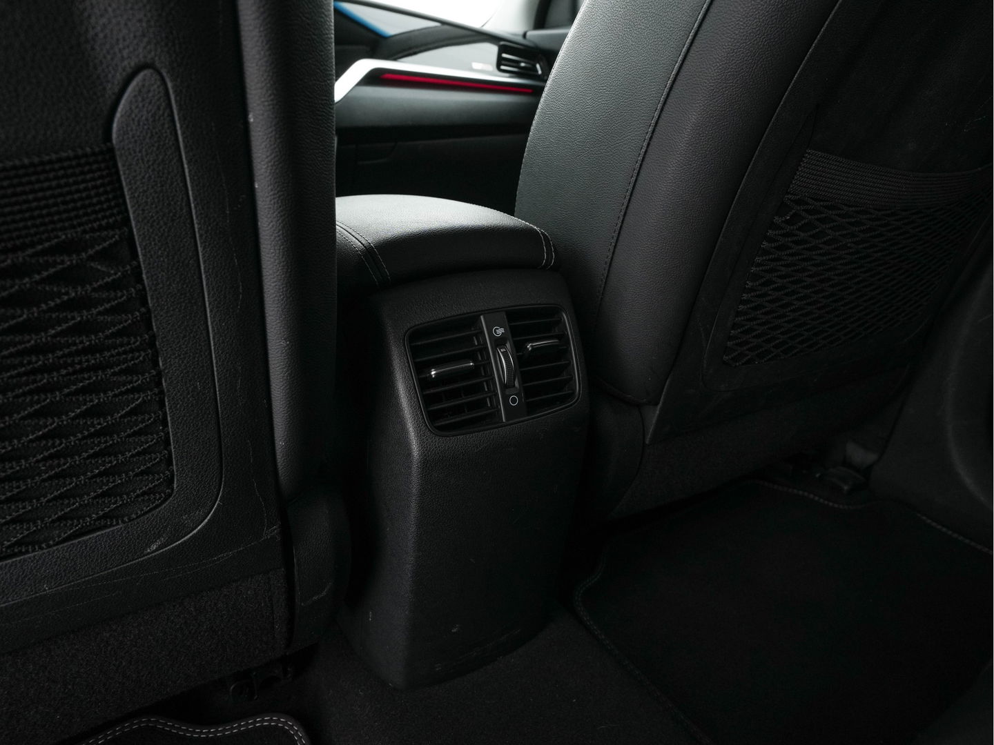 Kia e-Niro ExecutiveLine 64 kWh [ 3-Fase ] {SOH-100%} (INCL-BTW)  Aut.*HEATPUMP | LEATHER | FULL-LED | NAVI-FULLMAP | ADAPTIVE-CRUISE | CAMERA | MEMORY-PACK | LANE-ASSIST | KEYLESS | DIGI-COCKPIT | PRIVACYGLASS | SHIFTPADDLES | 17"ALU*