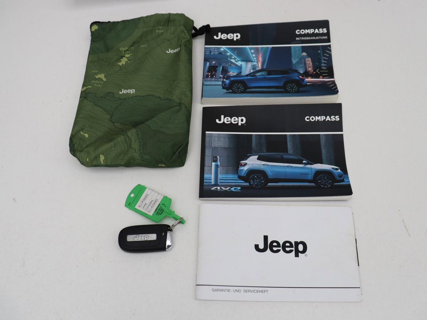 Jeep Compass 4xe 240 Plug-in Hybrid Electric S | Leder | Stoel & stuurverwarming | Alpine Sound | Camera | Bi-Xenon | Memory | Keyless | Carplay | Navigatie | PHEV