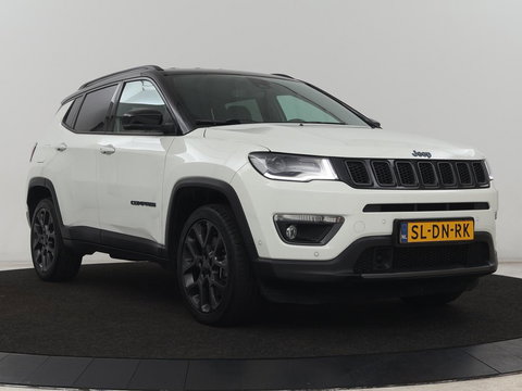 Jeep Compass 4xe 240 Plug-in Hybrid Electric S | Leder | Stoel & stuurverwarming | Alpine Sound | Camera | Bi-Xenon | Memory | Keyless | Carplay | Navigatie | PHEV