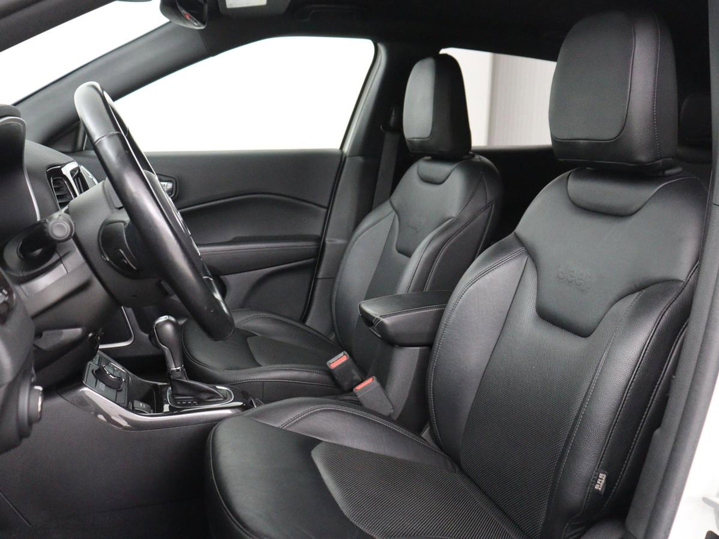 Jeep Compass 4xe 240 Plug-in Hybrid Electric S | Leder | Stoel & stuurverwarming | Alpine Sound | Camera | Bi-Xenon | Memory | Keyless | Carplay | Navigatie | PHEV