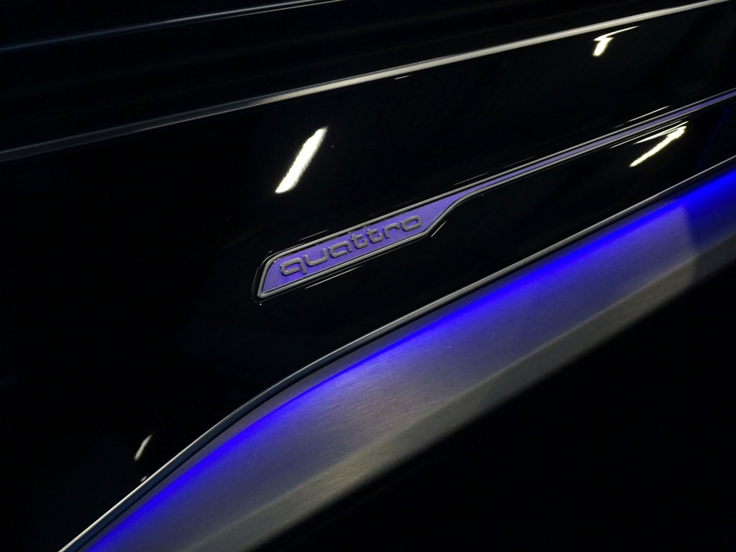 Audi Q8 60 TFSIe 462PK Quattro / Audi Exclusive / Nardo grey / 360°