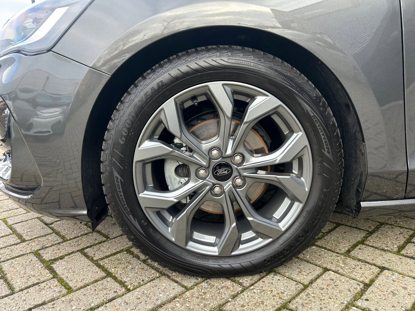 Ford FOCUS Wagon 1.0 EcoBoost Hybrid ST Line ACC|Applecarplay|Camera|17inch velgen|Dodehoekdetectie