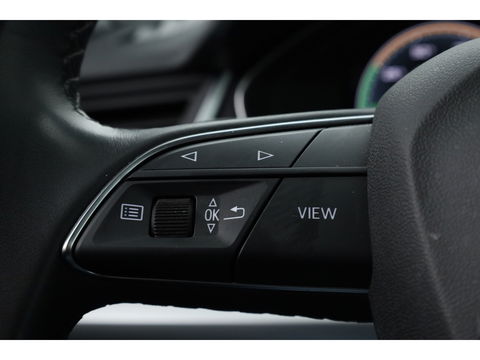 Audi Q5 50 TFSI e Advanced edition | Digi. Cockpit | Afn. Trekhaak | Apple CarPlay | Massage | Stoelverw. | Camera | 19'' 35500