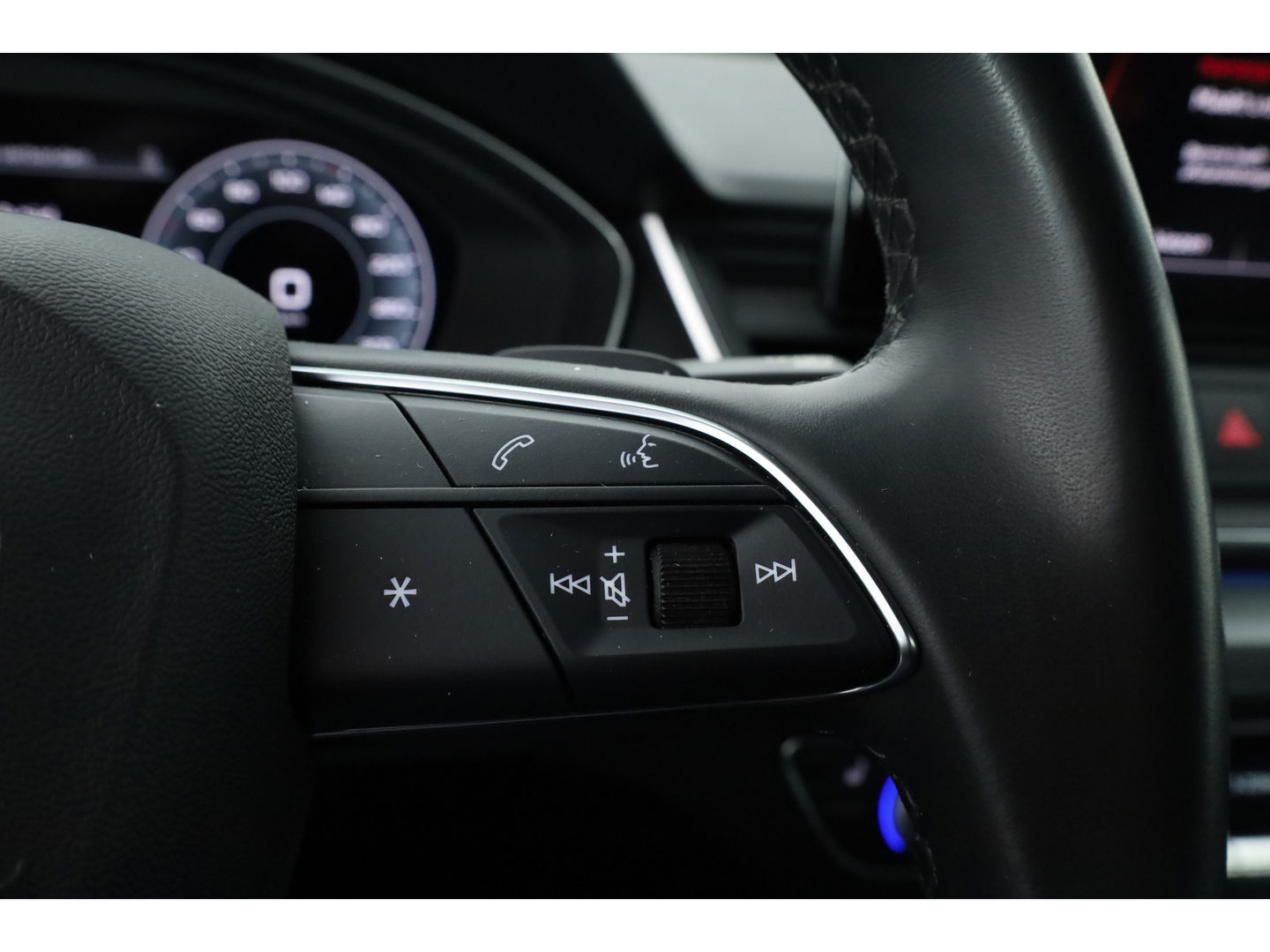 Audi Q5 50 TFSI e Advanced edition | Digi. Cockpit | Afn. Trekhaak | Apple CarPlay | Massage | Stoelverw. | Camera | 19'' 35500