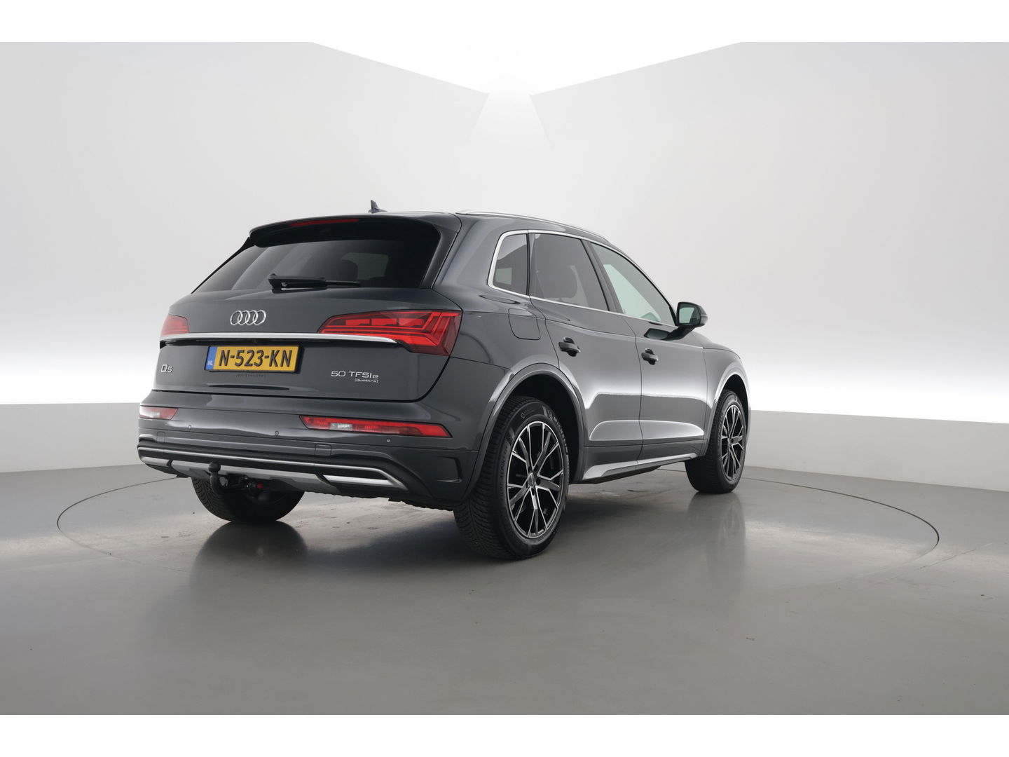 Audi Q5 50 TFSI e Advanced edition | Digi. Cockpit | Afn. Trekhaak | Apple CarPlay | Massage | Stoelverw. | Camera | 19'' 35500