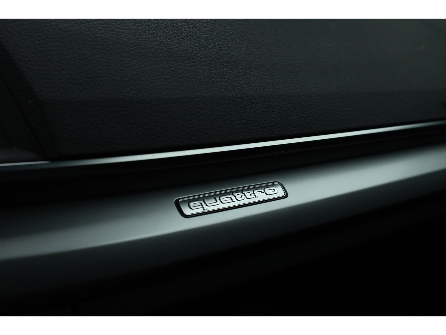 Audi Q5 50 TFSI e Advanced edition | Digi. Cockpit | Afn. Trekhaak | Apple CarPlay | Massage | Stoelverw. | Camera | 19'' 35500