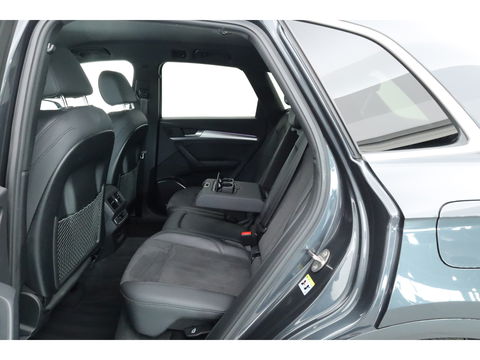Audi Q5 50 TFSI e Advanced edition | Digi. Cockpit | Afn. Trekhaak | Apple CarPlay | Massage | Stoelverw. | Camera | 19'' 35500