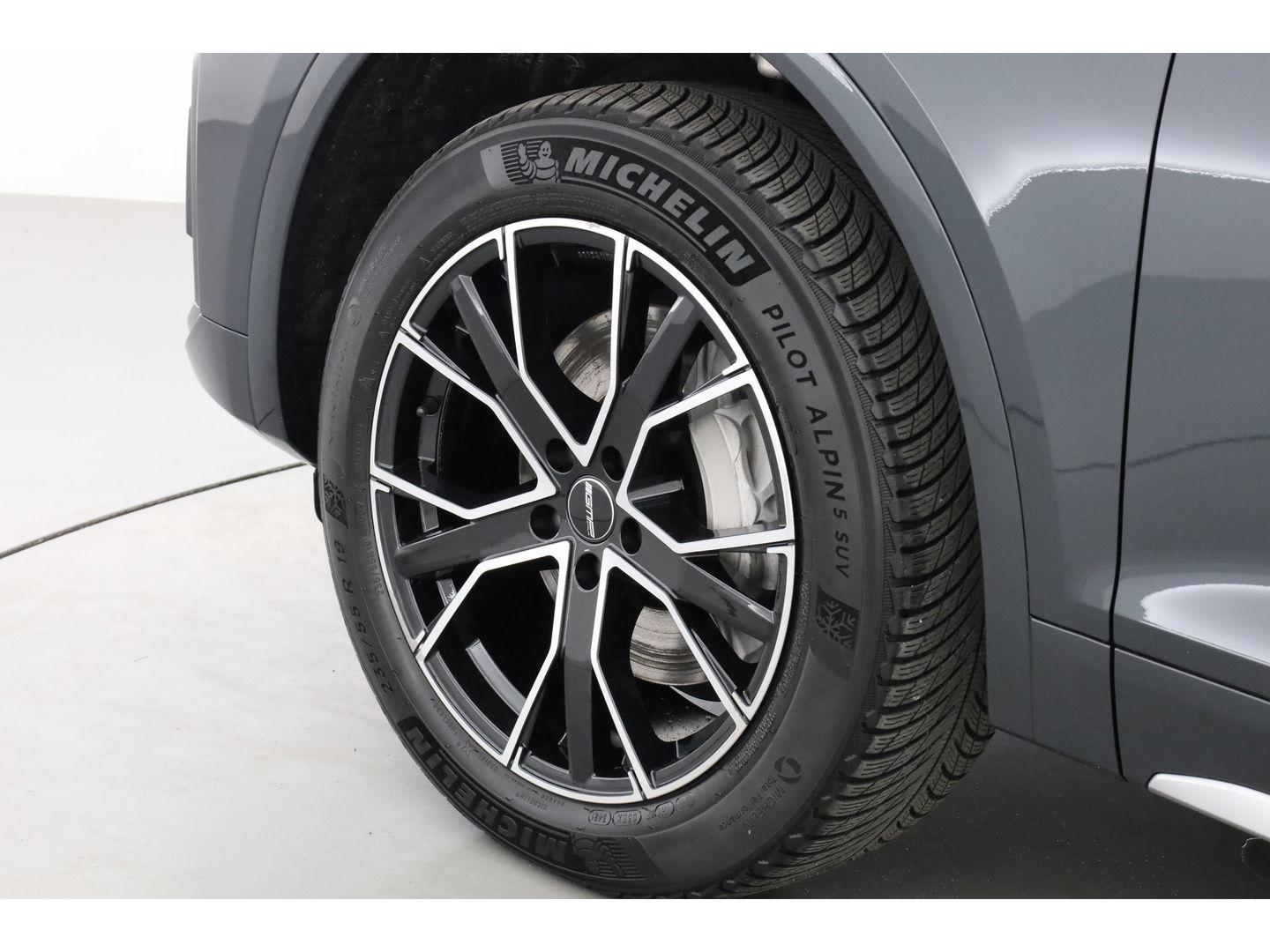 Audi Q5 50 TFSI e Advanced edition | Digi. Cockpit | Afn. Trekhaak | Apple CarPlay | Massage | Stoelverw. | Camera | 19'' 35500