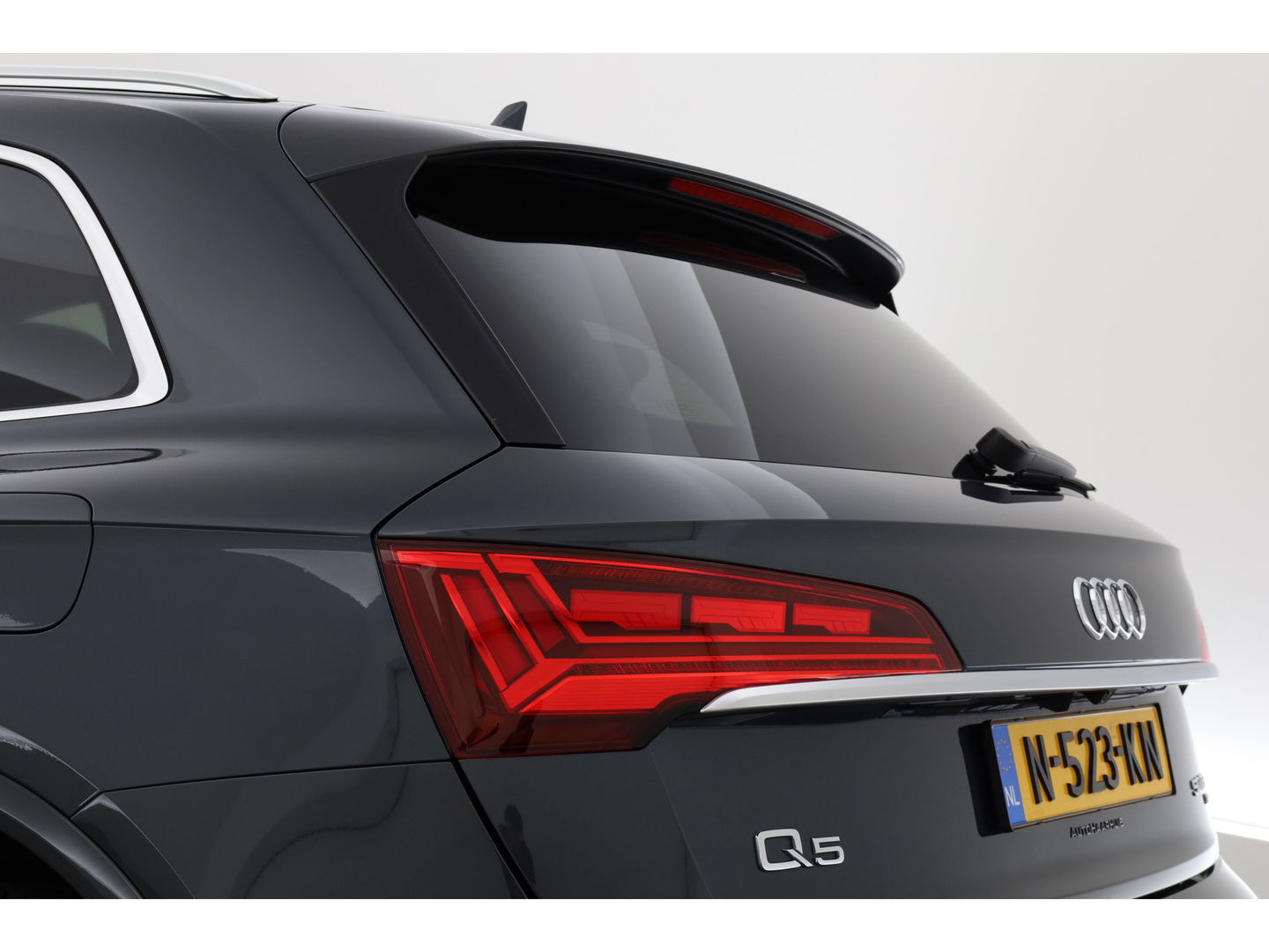 Audi Q5 50 TFSI e Advanced edition | Digi. Cockpit | Afn. Trekhaak | Apple CarPlay | Massage | Stoelverw. | Camera | 19'' 35500