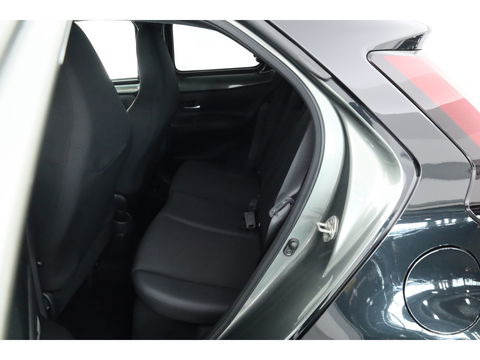 Toyota Aygo X 1.0 VVT-i S-CVT Envy Automaat | Navi | JBL Audio | Apple CarPlay | Camera | Adapt. Cruise