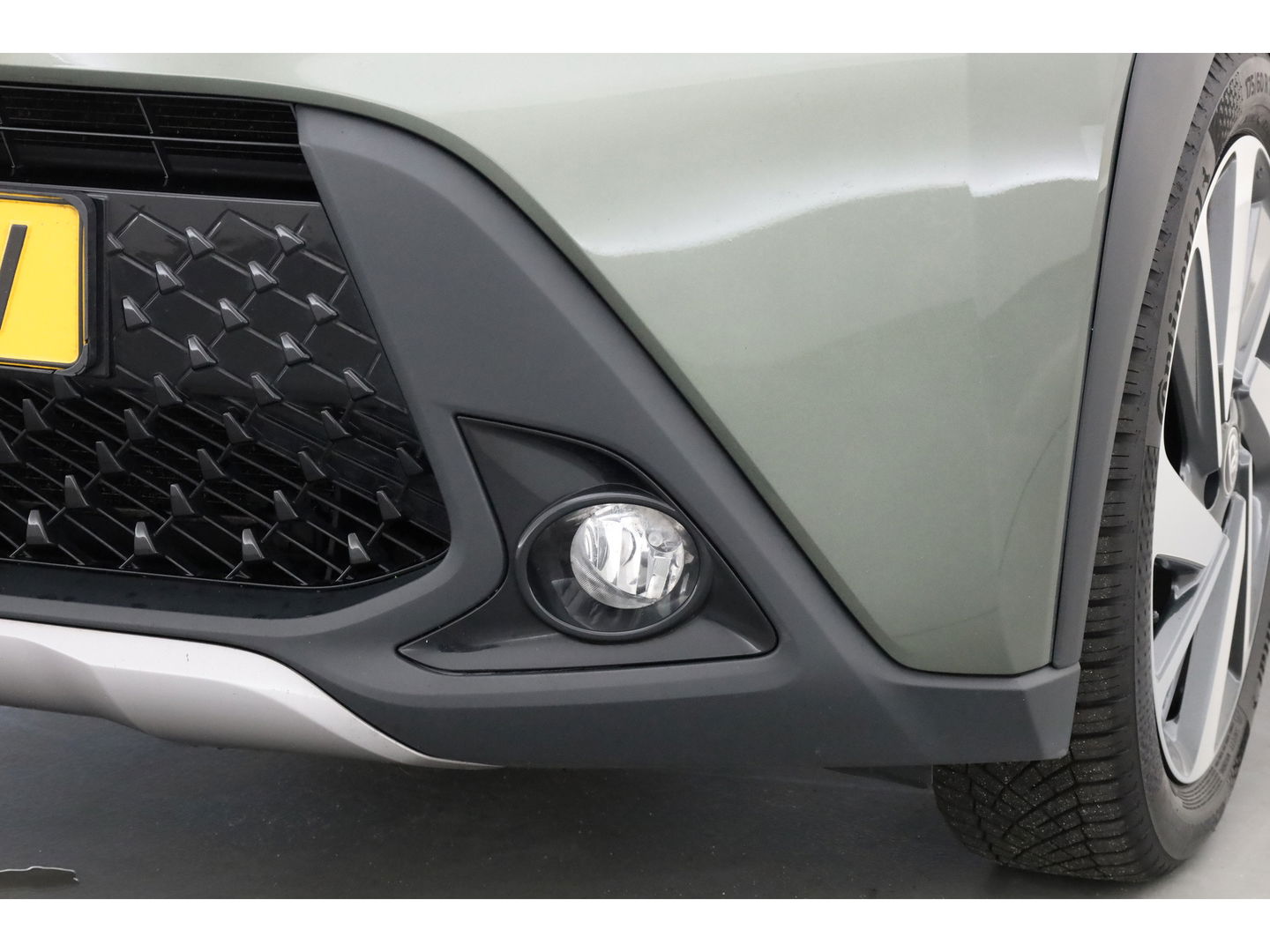 Toyota Aygo X 1.0 VVT-i S-CVT Envy Automaat | Navi | JBL Audio | Apple CarPlay | Camera | Adapt. Cruise