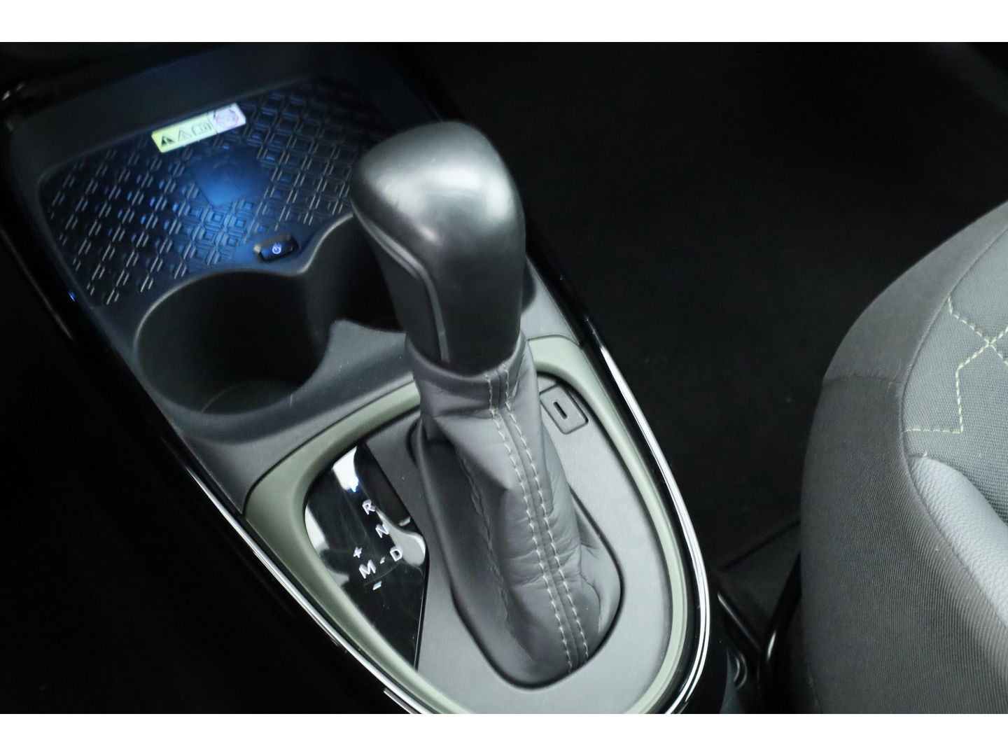 Toyota Aygo X 1.0 VVT-i S-CVT Envy Automaat | Navi | JBL Audio | Apple CarPlay | Camera | Adapt. Cruise