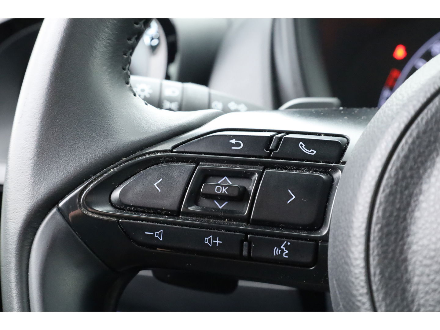 Toyota Aygo X 1.0 VVT-i S-CVT Envy Automaat | Navi | JBL Audio | Apple CarPlay | Camera | Adapt. Cruise