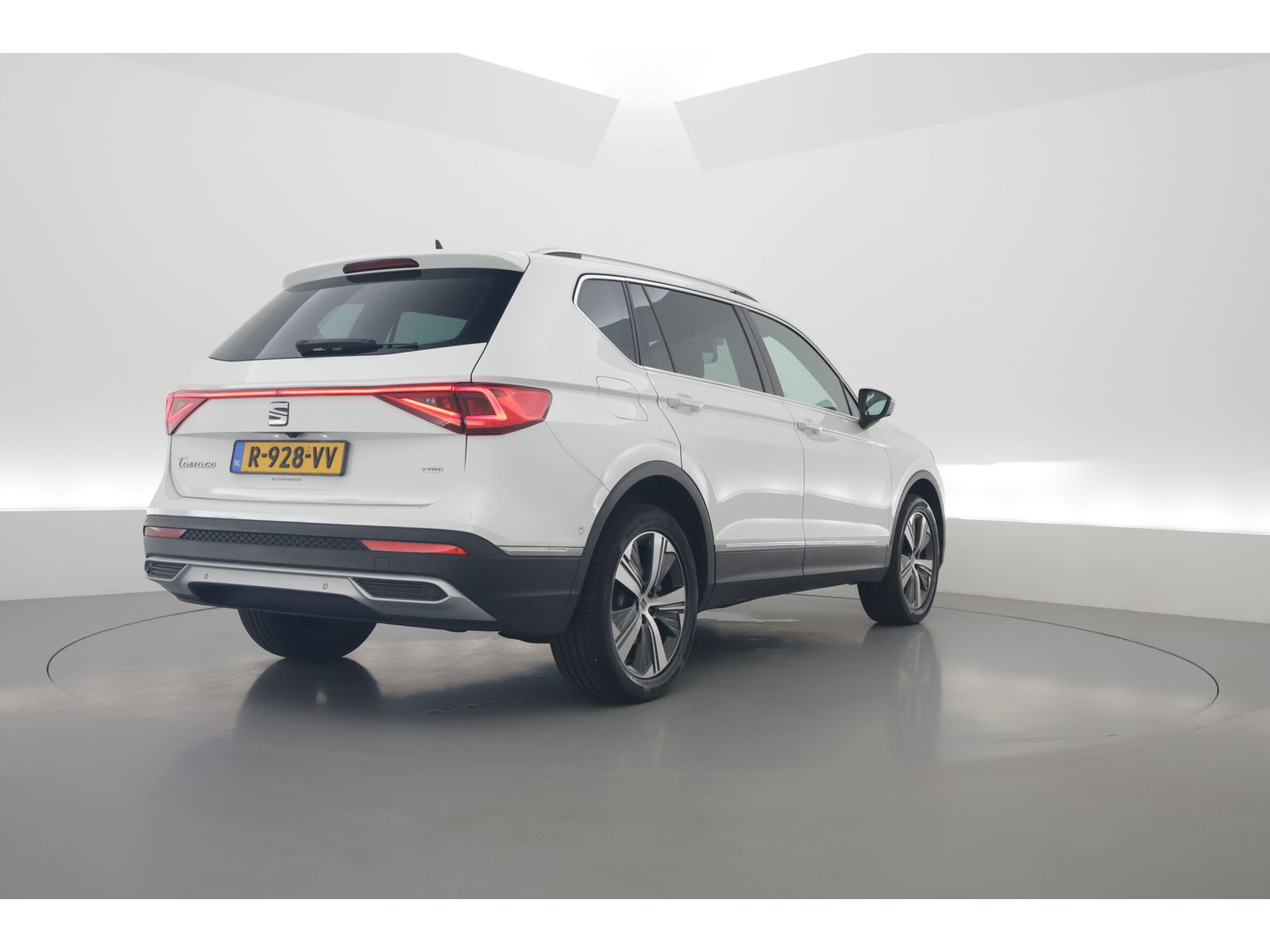 SEAT Tarraco 1.4 TSI e-Hybrid PHEV Xcellence | Navi | Camera | Adapt. Cruise | Keyless | Dodehoekdet.