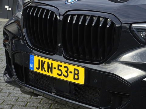 BMW X5 45e X-drive 394PK / M-Sport Pro / Individual / 360° / 2022 / Las