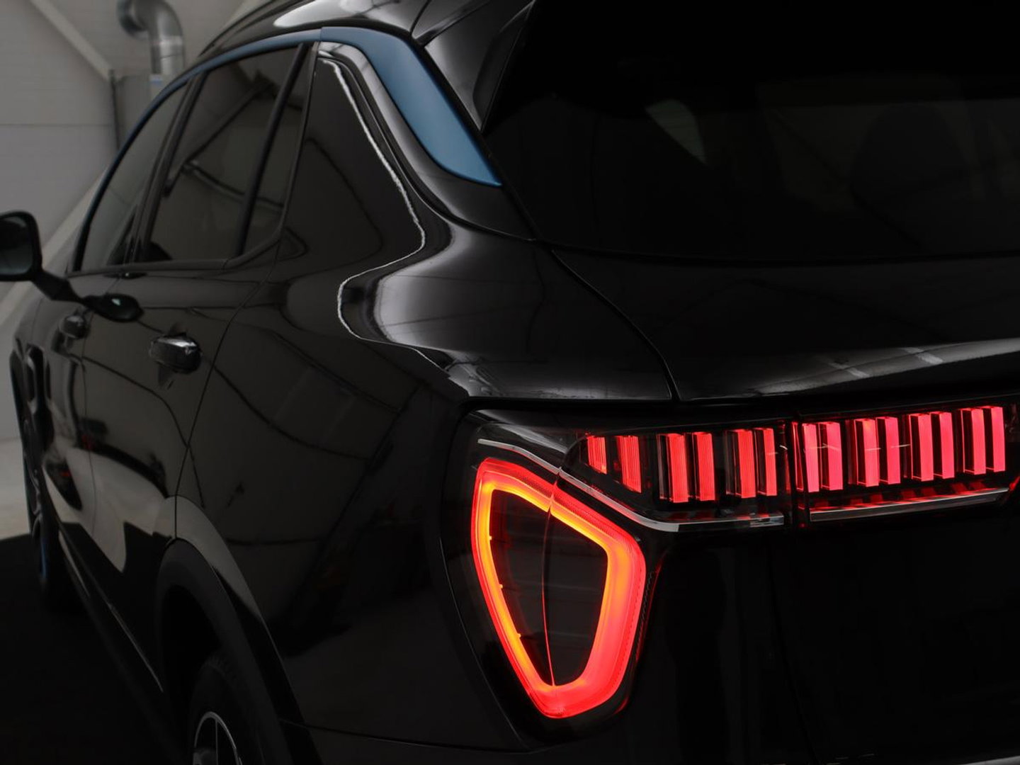 Lynk & Co 01 1.5 Plug In | Trekhaak | Panoramadak | Infinity by Harman | Camera | Adaptive cruise | Stoelverwarming | Carplay | Memory | Full LED | PHEV