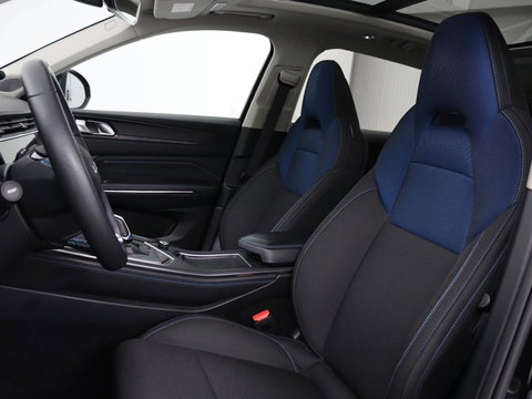 Lynk & Co 01 1.5 Plug In | Trekhaak | Panoramadak | Infinity by Harman | Camera | Adaptive cruise | Stoelverwarming | Carplay | Memory | Full LED | PHEV