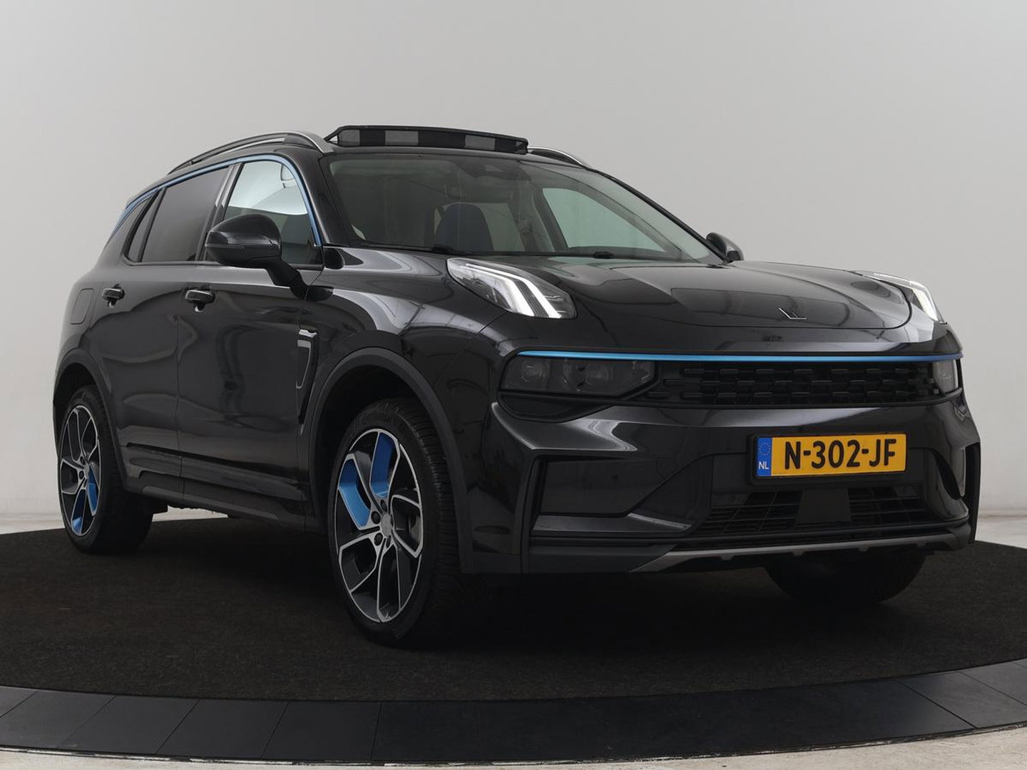 Lynk & Co 01 1.5 Plug In | Trekhaak | Panoramadak | Infinity by Harman | Camera | Adaptive cruise | Stoelverwarming | Carplay | Memory | Full LED | PHEV