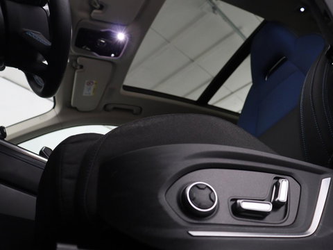 Lynk & Co 01 1.5 Plug In | Trekhaak | Panoramadak | Infinity by Harman | Camera | Adaptive cruise | Stoelverwarming | Carplay | Memory | Full LED | PHEV