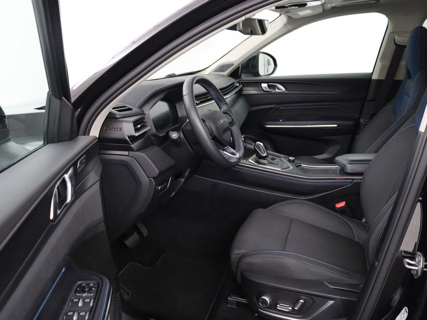 Lynk & Co 01 1.5 Plug In | Trekhaak | Panoramadak | Infinity by Harman | Camera | Adaptive cruise | Stoelverwarming | Carplay | Memory | Full LED | PHEV