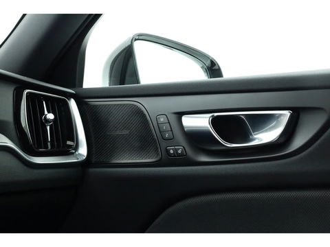 Volvo V60 T8 Recharge R-Design | Memory Seats | Pilot Assist | H&K Audio | Stoel- Stuurverw. | Elek. Trekhaak | Nav + CarPlay