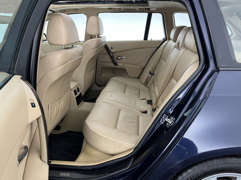 BMW 5 Serie Touring 525d *PANO | LEATHER | NAVI-FULLMAP | HIFI-SOUND | ECC | PDC | CRUISE | 16''ALU | TOWBAR*