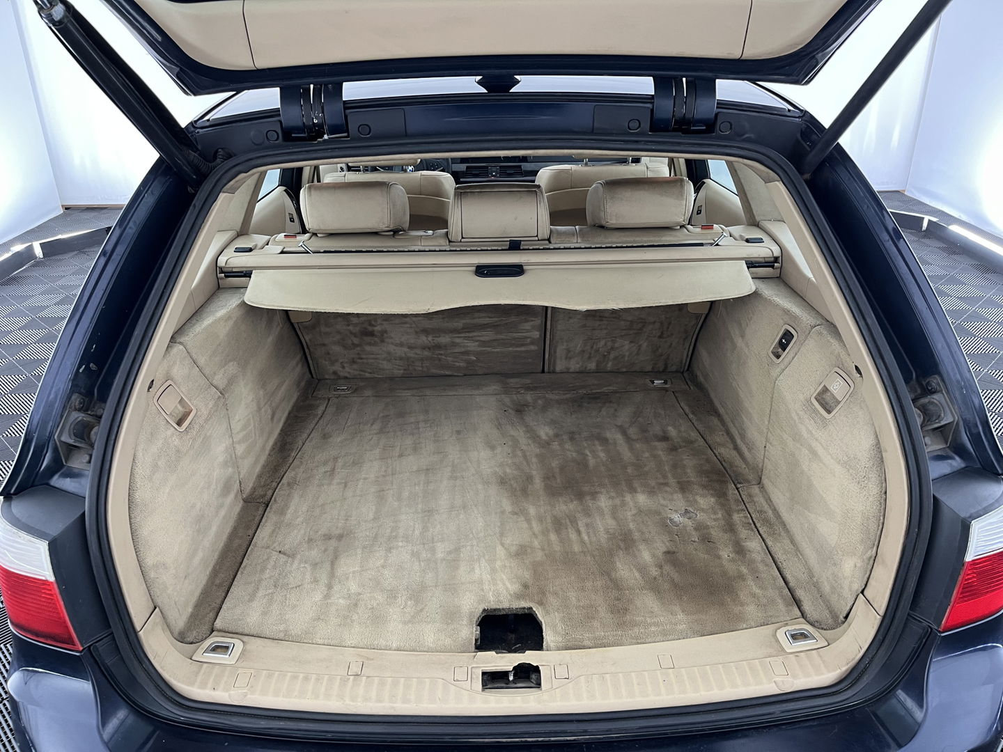 BMW 5 Serie Touring 525d *PANO | LEATHER | NAVI-FULLMAP | HIFI-SOUND | ECC | PDC | CRUISE | 16''ALU | TOWBAR*