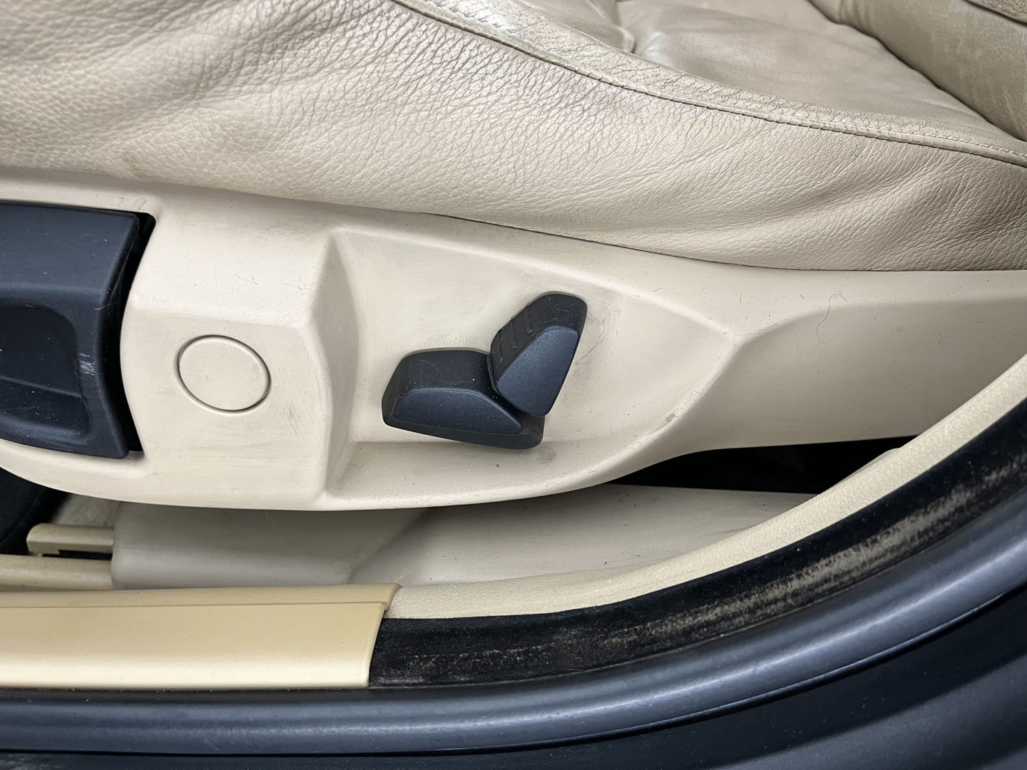 BMW 5 Serie Touring 525d *PANO | LEATHER | NAVI-FULLMAP | HIFI-SOUND | ECC | PDC | CRUISE | 16''ALU | TOWBAR*