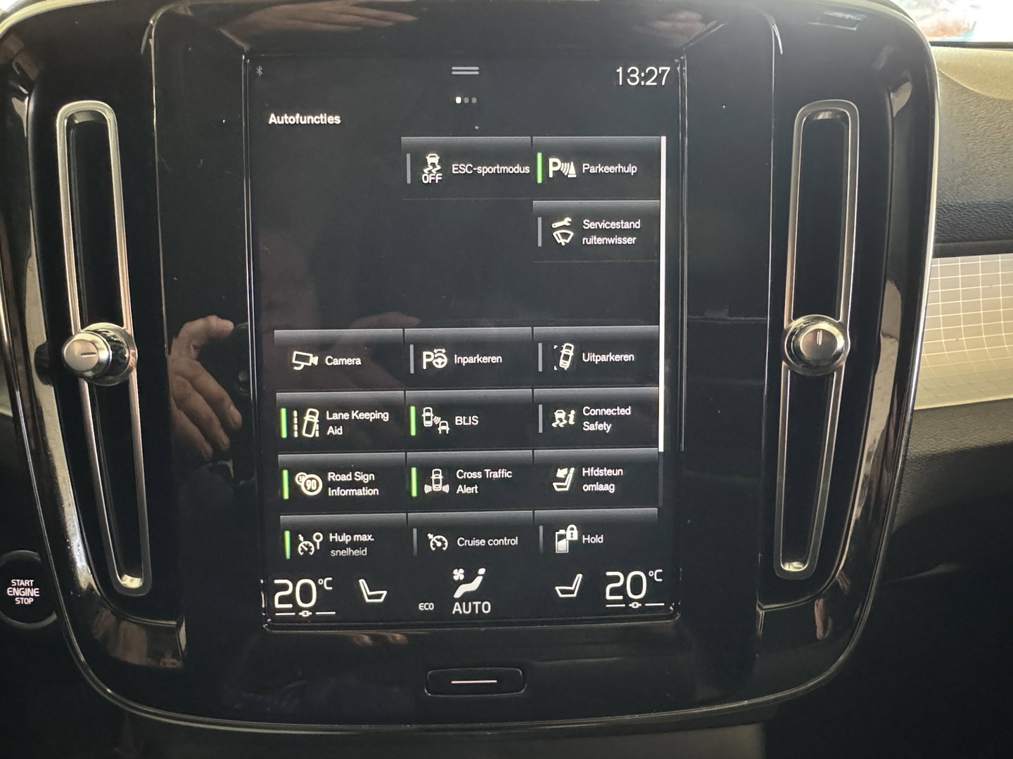 Volvo XC40 1.5 T5 Recharge momentum