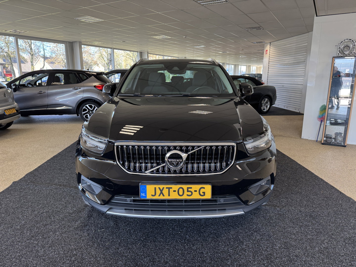 Volvo XC40 1.5 T5 Recharge momentum