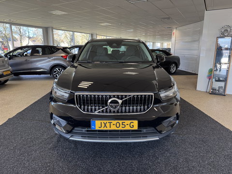 Volvo XC40 1.5 T5 Recharge momentum