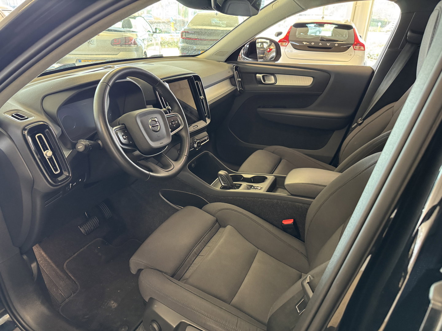 Volvo XC40 1.5 T5 Recharge momentum