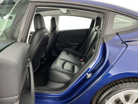 Tesla Model 3 Standard RWD Plus 60 kWh [ 3-Fase-11kW ] {SOH-92%} (INCL-BTW) Aut. *PANO | AUTOPILOT | LEATHER | KEYLESS | FULL-LED | MEMORY-PACK | TOPVIEW | DAB | CARPLAY | DIGI-COCKPIT | LANE-ASSIST | COMFORTSEATS | 19"ALU*