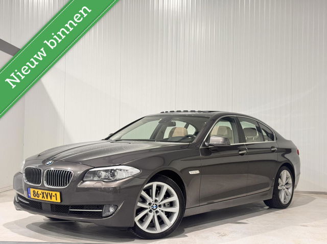 BMW 5 Serie - 528i High Executive|LANE ASSIST|PANO|HEADS UP