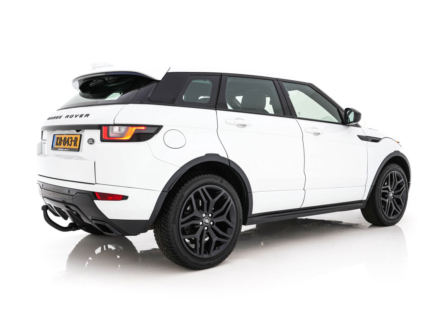 Land Rover Range Rover Evoque 2.0 TD4 HSE Dynamic Aut. *PANO | HEAD-UP | LEATHER | FULL-LED | MEMORY-PACK | MERIDIAN-SOUND | BLIND-SPOT | HEATED-COMFORTSEATS | NAVI-FULLMAP | CAMERA | ECC | PDC | CRUISE | 20''ALU | TOWBAR*