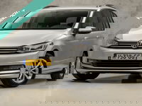 Volkswagen Touran - 1.5 TSI Comfortline 7 Persoons 150Pk Automaat (APPLE CARPLAY, GROOT NAVI, CAMERA, TREKHAAK, ADAPTIVE CRUISE, SPORTSTOELEN, GETINT GLAS, PARKEERSENSOREN, NIEUWSTAAT)