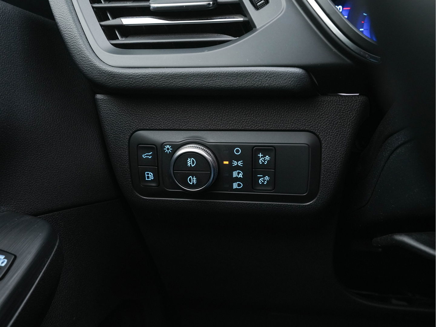 Ford Kuga 2.5 PHEV Vignale (Plug-In) (INCL-BTW) Aut. *PANO | LEATHER | DIGI-COCKPIT | FULL-LED | BANG/OLUFSEN-AUDIO |  HEAD-UP | KEYLESS | DAB | CARPLAY | NAVI-FULLMAP | MEMORY-PACK | HEATED-COMFORTSEATS | LANE-ASSIST | .