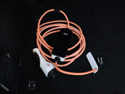 Kia Xceed 1.6 GDi PHEV ExecutiveLine | Stoelventilatie | Leder | Adaptive cruise | Camera | Memory | Achterbankverwarming | Full LED | Keyless | Stuurverwarming | Navigatie | Plug In