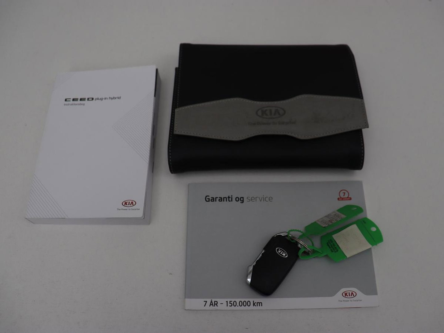 Kia Xceed 1.6 GDi PHEV ExecutiveLine | Stoelventilatie | Leder | Adaptive cruise | Camera | Memory | Achterbankverwarming | Full LED | Keyless | Stuurverwarming | Navigatie | Plug In