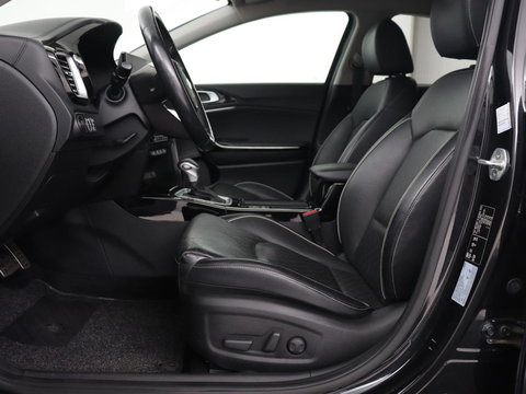Kia Xceed 1.6 GDi PHEV ExecutiveLine | Stoelventilatie | Leder | Adaptive cruise | Camera | Memory | Achterbankverwarming | Full LED | Keyless | Stuurverwarming | Navigatie | Plug In