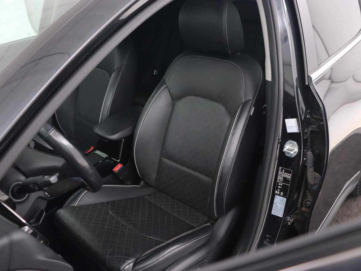 Kia Xceed 1.6 GDi PHEV ExecutiveLine | Stoelventilatie | Leder | Adaptive cruise | Camera | Memory | Achterbankverwarming | Full LED | Keyless | Stuurverwarming | Navigatie | Plug In