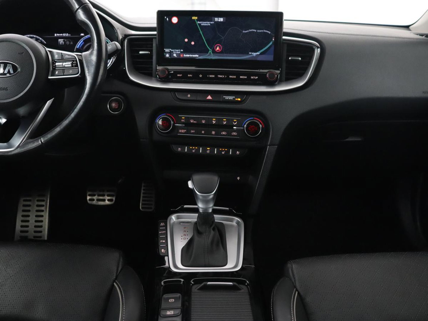 Kia Xceed 1.6 GDi PHEV ExecutiveLine | Stoelventilatie | Leder | Adaptive cruise | Camera | Memory | Achterbankverwarming | Full LED | Keyless | Stuurverwarming | Navigatie | Plug In