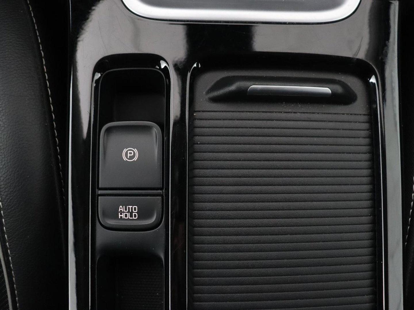 Kia Xceed 1.6 GDi PHEV ExecutiveLine | Stoelventilatie | Leder | Adaptive cruise | Camera | Memory | Achterbankverwarming | Full LED | Keyless | Stuurverwarming | Navigatie | Plug In