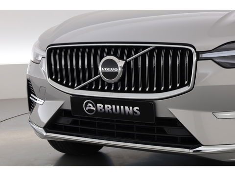 Volvo XC60 2.0 T6 Plug-in hybrid AWD Inscription | Google | Trekhaak | Pano-dak | Camera | Stoel + stuurverwarming |