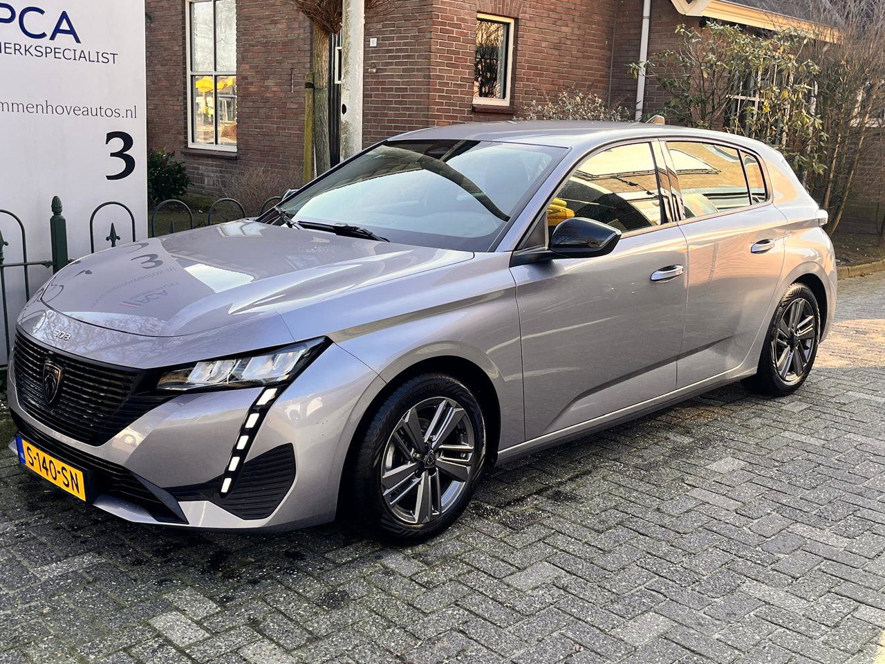 Peugeot 308