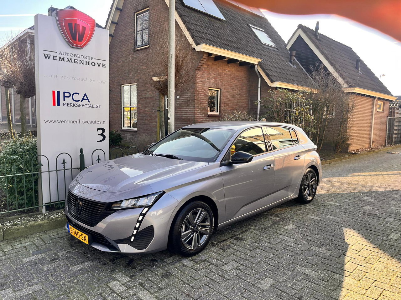 Peugeot 308