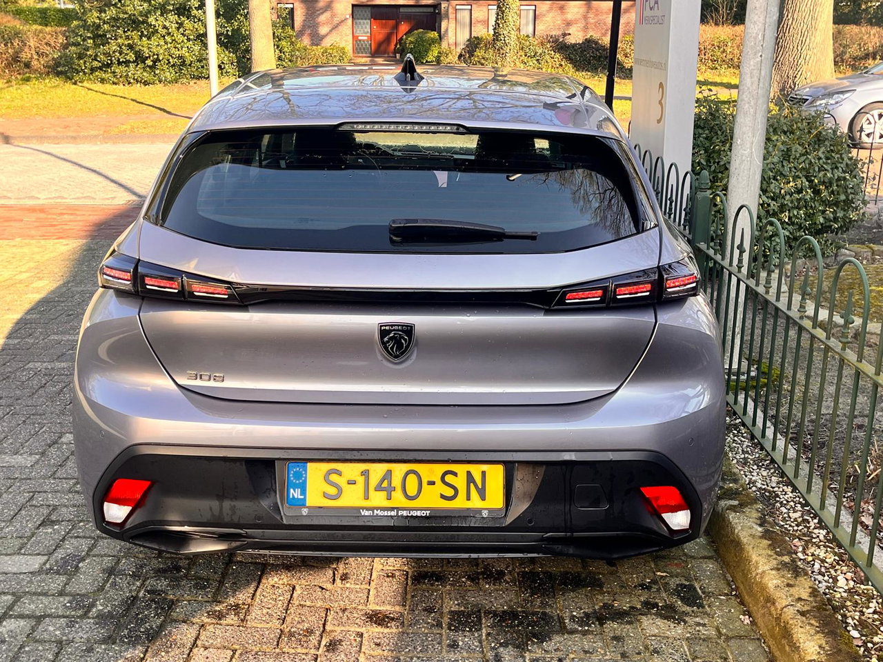 Peugeot 308